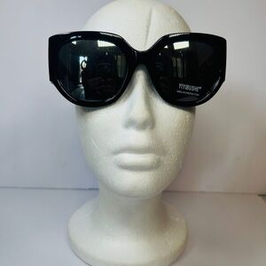 Elegant Black Sunglasses